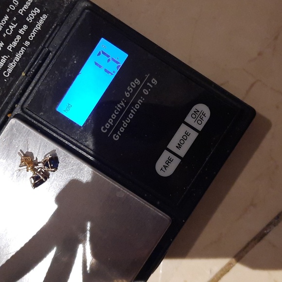 NWT AUTHENTIC SEXXY SAPPHIRE SEPT BIRTHSTONE STUD EARRINGS SOLID 10K YELLOW GOLD - Picture 6 of 7